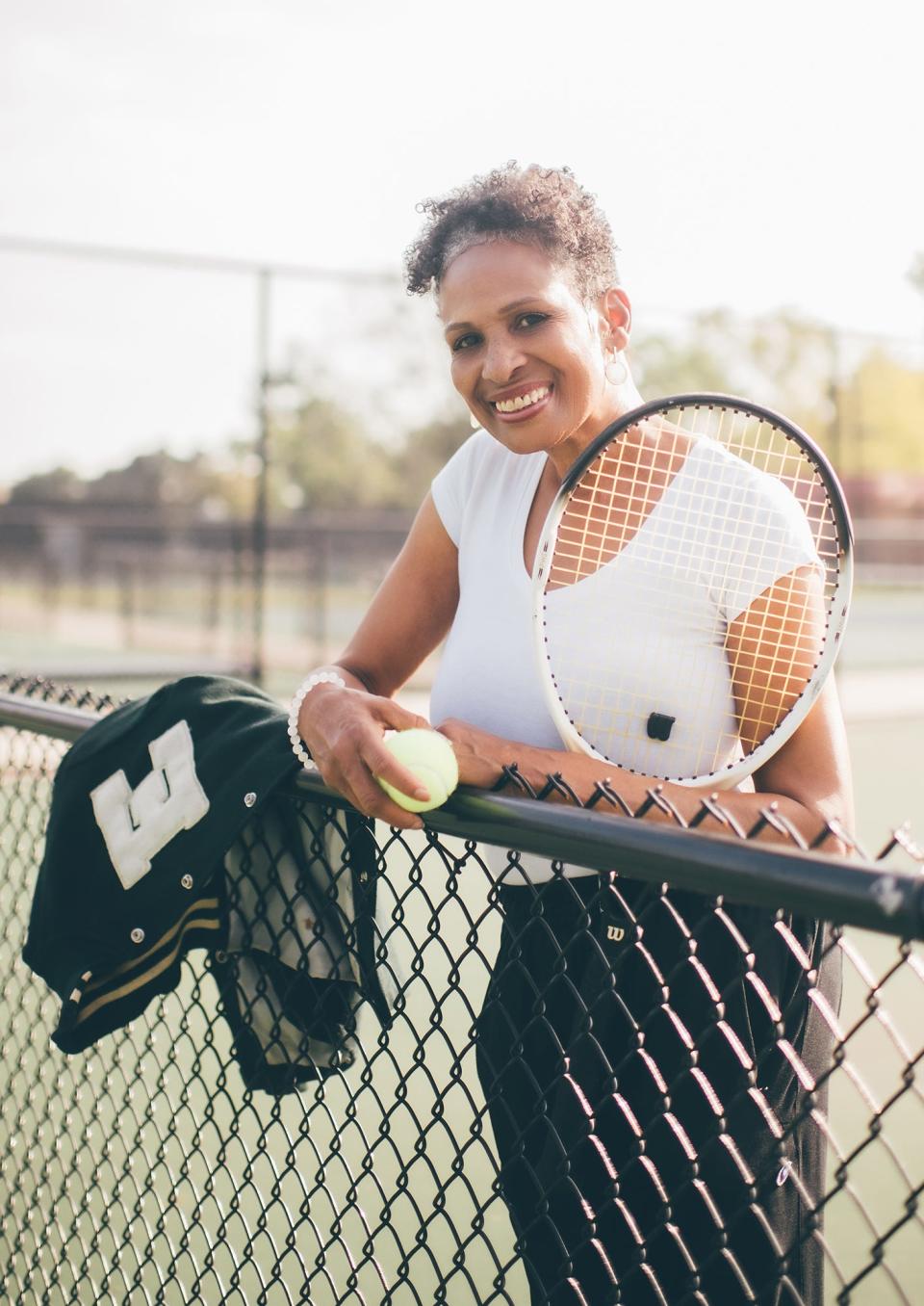 On Wednesday, Sept. 20, Donna Robinson Milhouse, a 36th District Court judge, looked at ease on a court of another kind, as the former member of Eastern Michigan University’s women’s tennis team spent time at the Palmer Park tennis courts. “Tennis provided a great outlet for me,” said Milhouse, who was nurtured by Detroit’s tennis community before she received a scholarship from Eastern Michigan in 1977. Photo credit: Justin W. Milhouse.