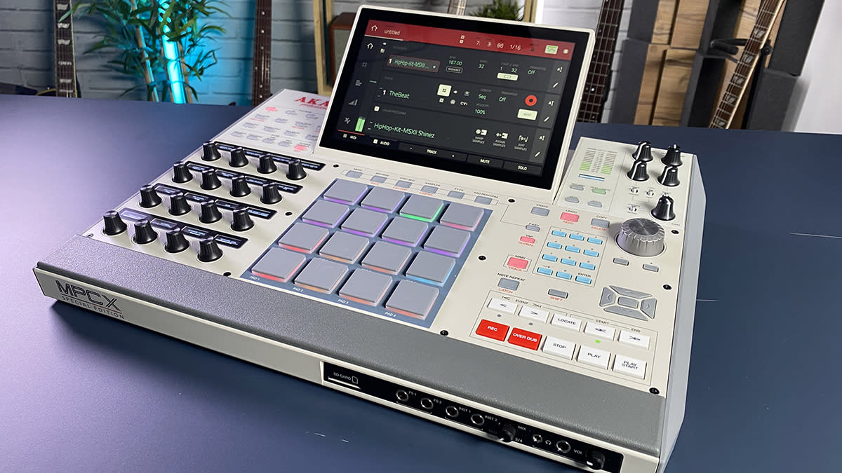  Akai MPC X SE 