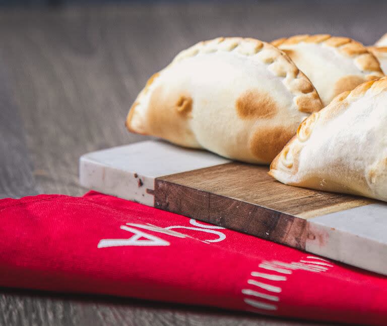 Al horno y siempre calentitas: las empanadas de Morita son un gran plan para pedir con amigos.