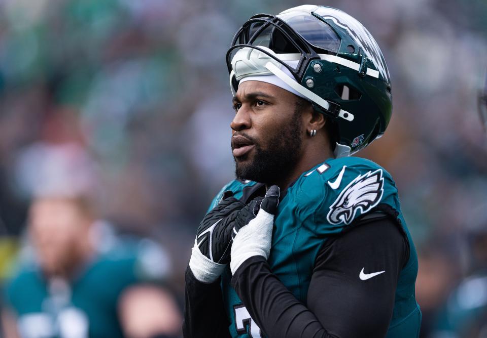 Philadelphia Eagles linebacker Haason Reddick (7) looks on during the second quarter against the Arizona Cardinals at Lincoln Financial Field on Dec. 31, 2023.