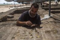 <p>Le trésor mis au jour mi-août au centre de l'Israël se compose de 425 pièces d'or datant du IXe siècle.</p>