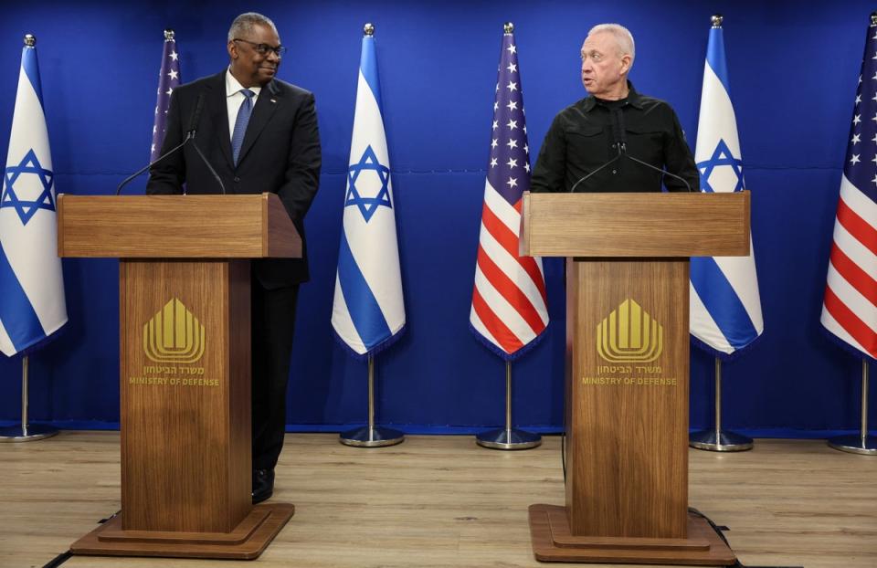 US defence secretary Lloyd Austin, left, and Israeli defence minister Yoav Gallant (Violeta Santos Moura/Reuters)