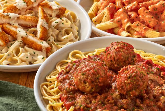 <p>Darden Concepts, Inc</p> You can snag OIive Garden's Never Ending Pasta Bowl promotion from August 26 through November 17 just for $13.99.