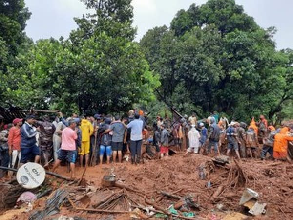 Visual of NDRF teams carrying out rescue operations in Maharashtra (Photo/ANI)