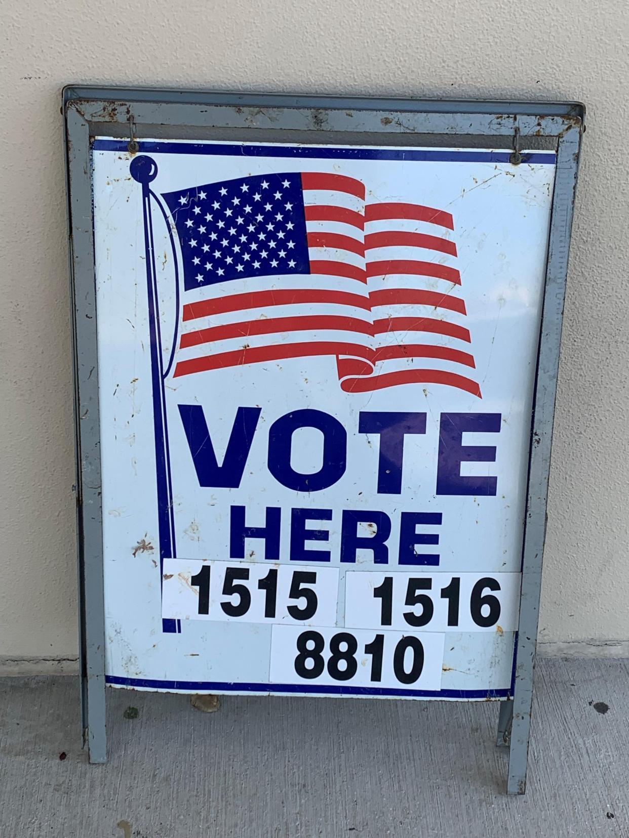 A sign at the Boynton Beach High School polling location on March 15, 2023.