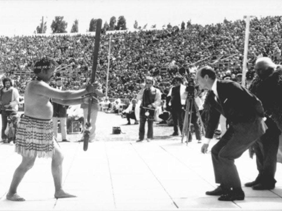 Prince Philip gets Maori welcome in New Zealand