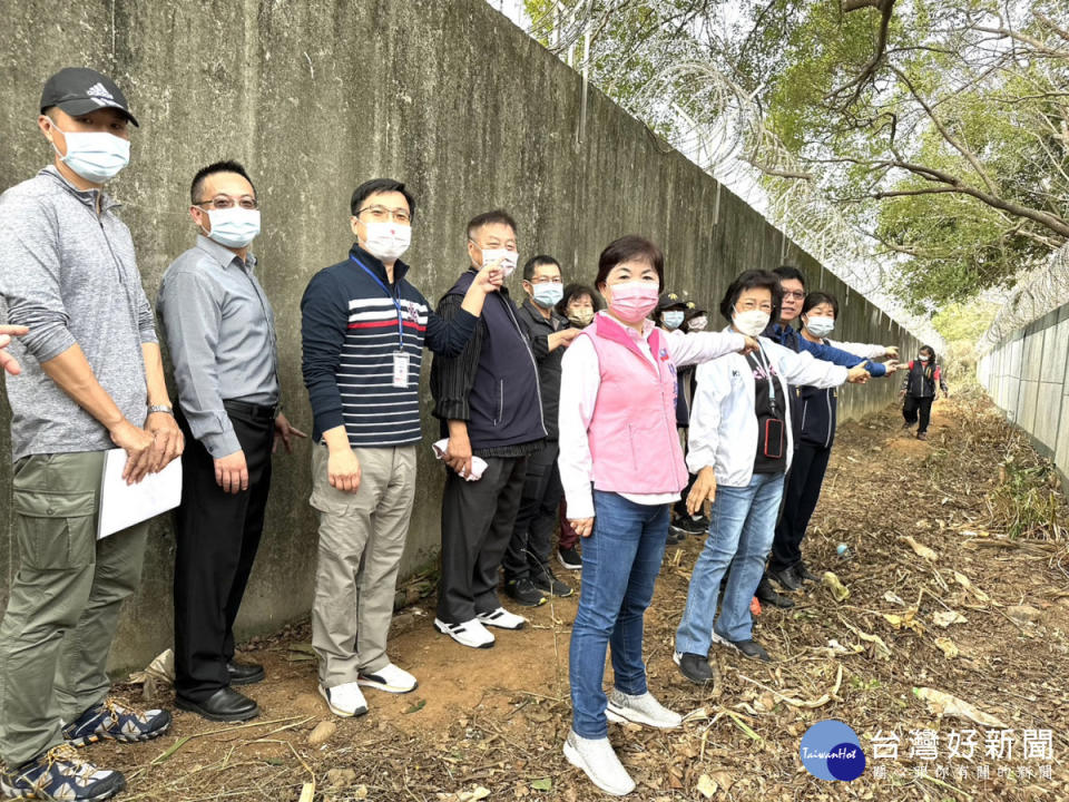 立委楊瓊瓔及台中市議員羅永珍爭取軍方土地，以串聯潭雅神綠園道及新庄休閒園道。