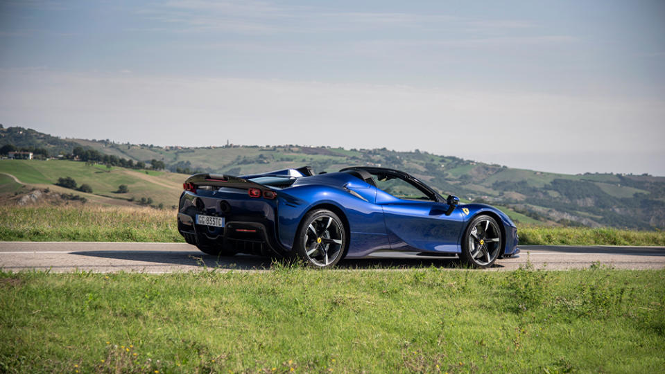 Ferrari SF90 Spider