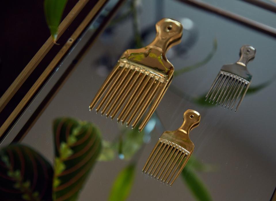 AFRA hair combs