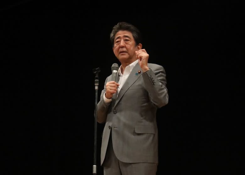 安倍遇襲。