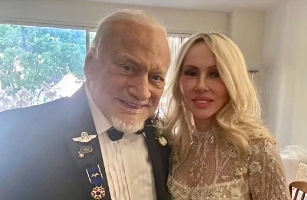 Buzz Aldrin weds Anca Faur [Twitter] credit:Bang Showbiz