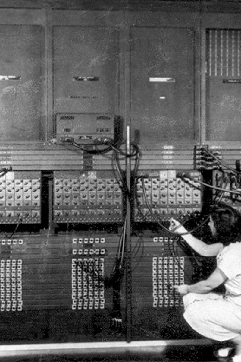 A team of six women programmed the first digital computer.