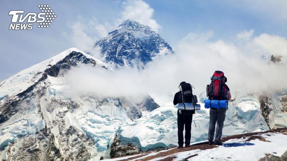 聖母峰吸引大批登山者前往挑戰。示意圖／TVBS