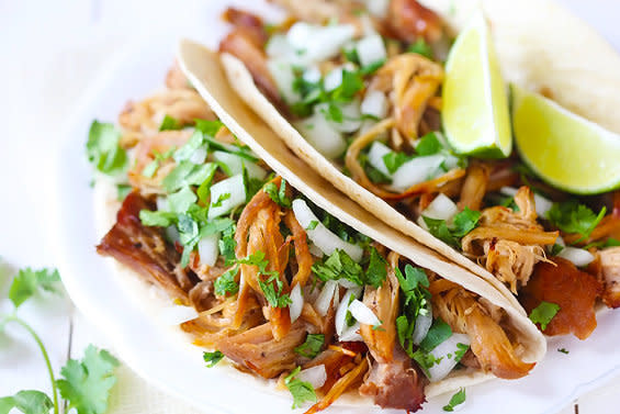 <strong>Get the <a href="http://www.gimmesomeoven.com/crispy-slow-cooker-carnitas/" target="_blank">Crispy Slow Cooker Carnitas</a> recipe by Gimme Some Oven</strong>