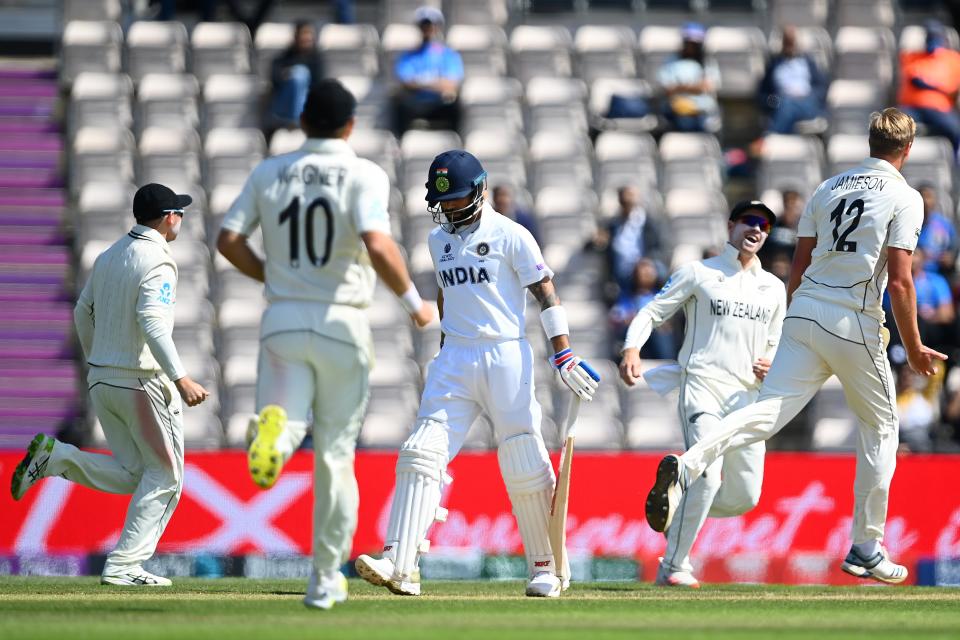 New Zealand celebrate after Kyle Jamieson dismisses Virat Kohli early on day six (Getty Images)