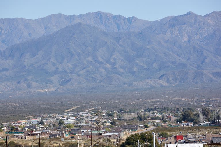 Expertos venían advirtiendo que la urbanización seguía creciendo sin pausa y sin control hacia el piedemonte