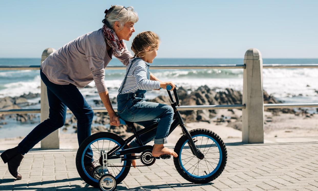 <a href="https://www.shutterstock.com/es/image-photo/side-view-girl-riding-bicycle-while-1710814516" rel="nofollow noopener" target="_blank" data-ylk="slk:Jacob Lund/Shutterstock;elm:context_link;itc:0;sec:content-canvas" class="link ">Jacob Lund/Shutterstock</a>