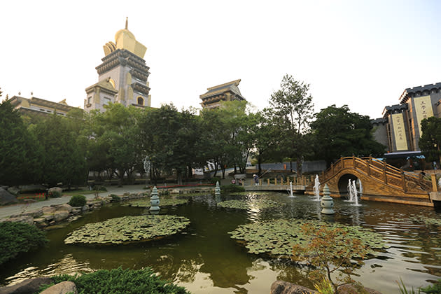 南投》宗教跟藝術的完美結合 - 中台禪寺