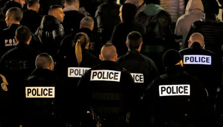 Police officers gather during an unauthorised protest against anti-police violence in front of Marseille's courthouse, France, October 20, 2016. REUTERS/Jean-Paul Pelissier