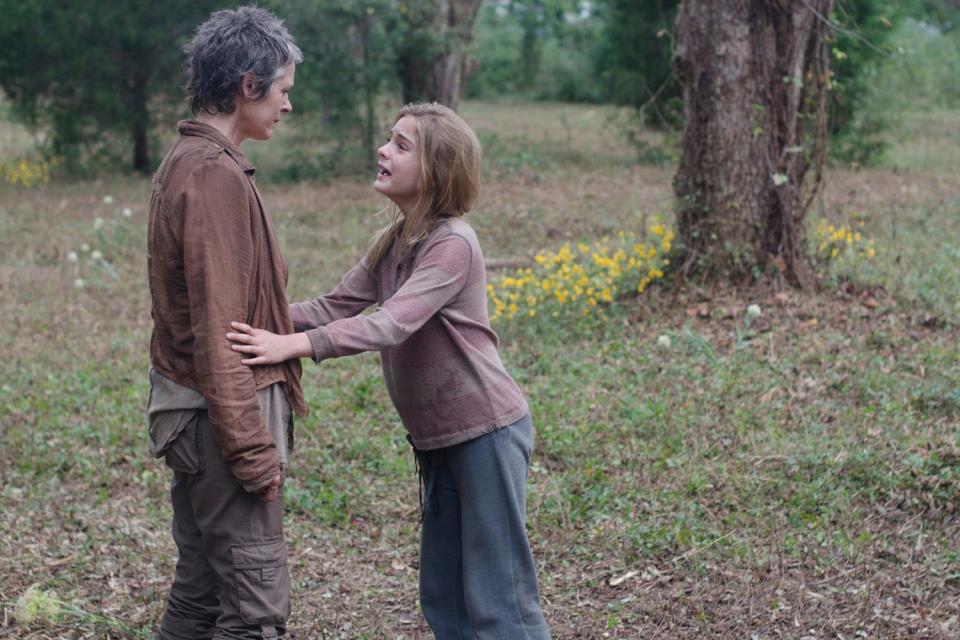 carol lizzie the walking dead