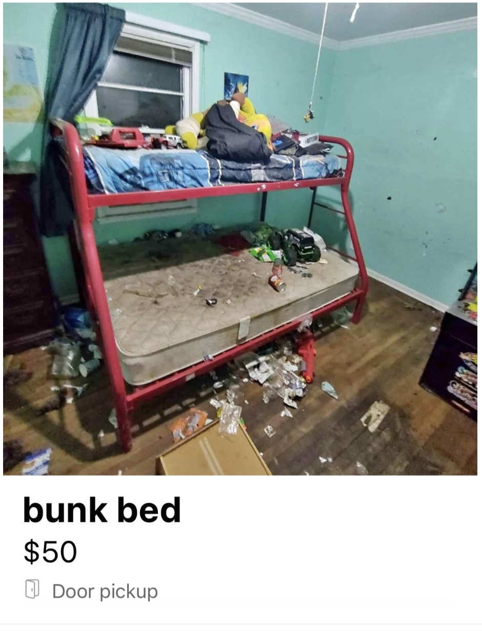 "bunk bed"