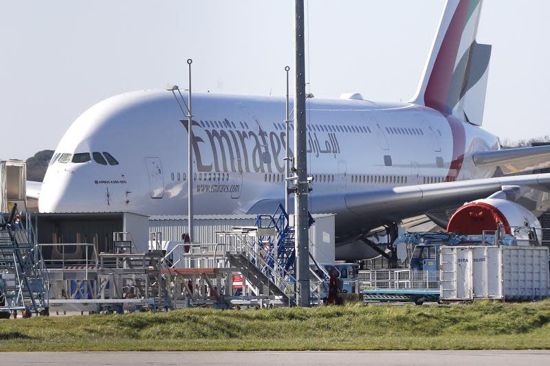 Un Airbus A380 de Emirates. EFE/ Guillaume Horcajuelo/Archivo