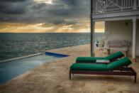 <p>Get a front row seat to unusual cloud formations, and spectacular sunrises and sunsets.<br>(Airbnb) </p>