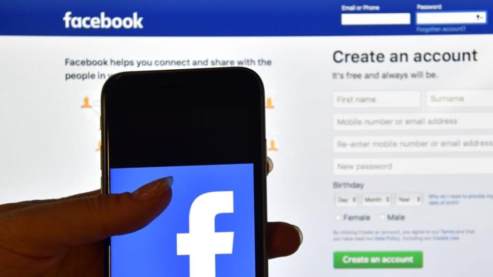 Facebook has removed an ad from President Trump’s presidential campaign that falsely claimed refugees would increase risk related to the coronavirus pandemic. (Photo by Carl Court/Getty Images)