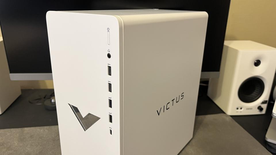 HP Victus 15L