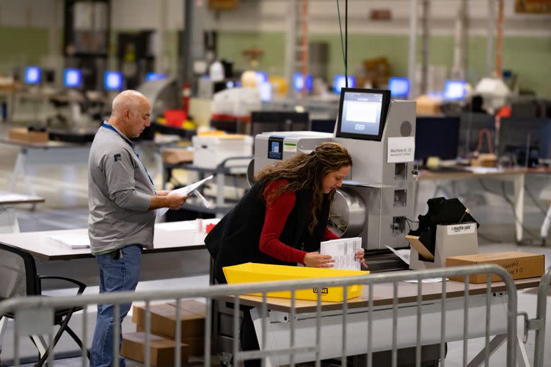 2022 U.S. midterm election ballot counting in Philadelphia