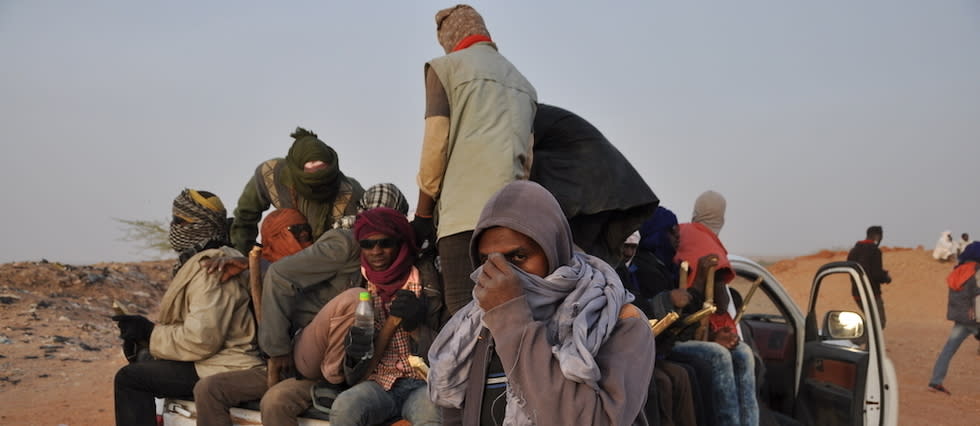 Agadez, Niger, des passagers se préparent à la traversée du Sahara pour la Libye.
