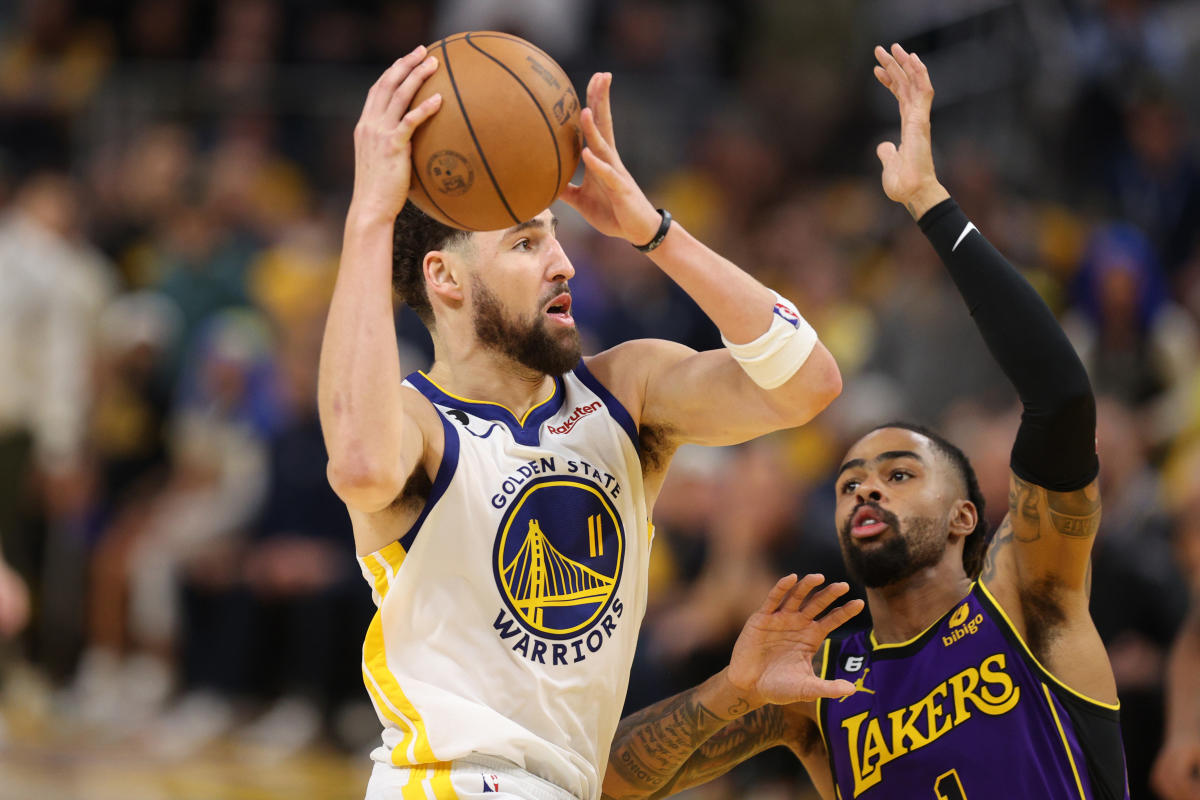 NBA playoffs Klay Thompson, Warriors roll over Lakers to even series 1-1