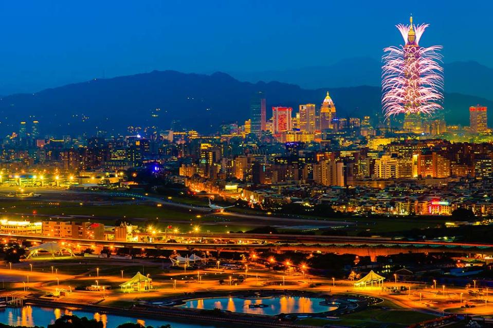 台北101跨年煙火秀（Photo by Billy H.C. Kwok, Image Source : Getty Editorial）