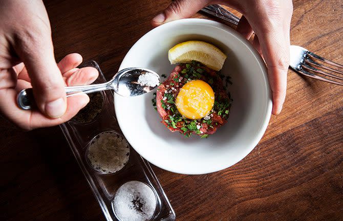 #157_food_EO-Hand-chopped-Beef-Tartar