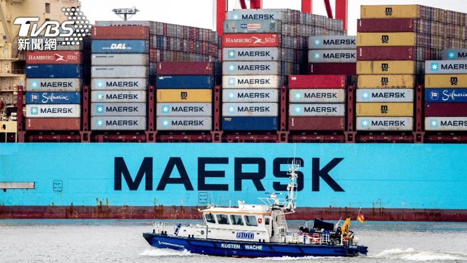 丹麥航運集團「馬士基」不滿旗下貨輪被襲擊，即日起停止紅海航運。（圖／達志影像美聯社）