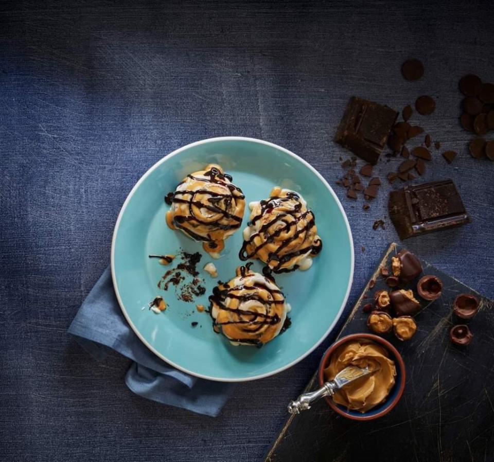 Cinnabon Dark Chocolate Peanut Butter MiniBon