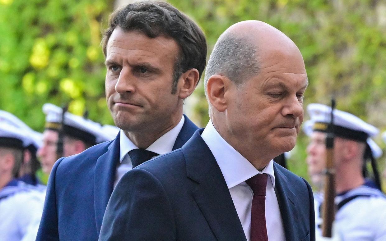 Olaf Scholz and Emmanuel Macron