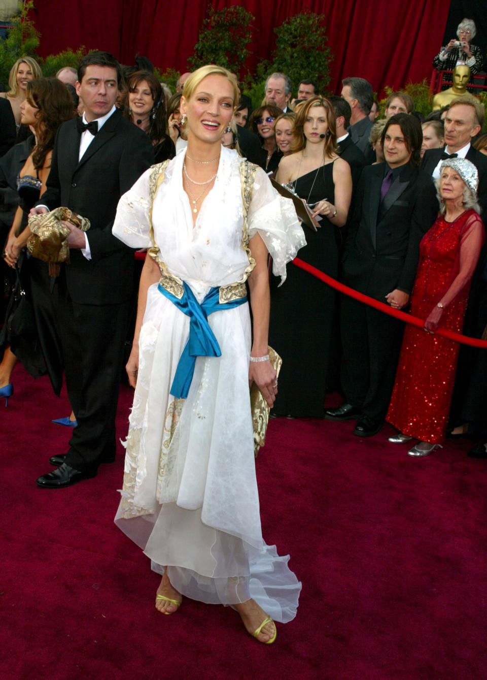 Uma Thurman missed the mark at the 76th Academy Awards in 2004. (Photo by Jeffrey Mayer/WireImage)