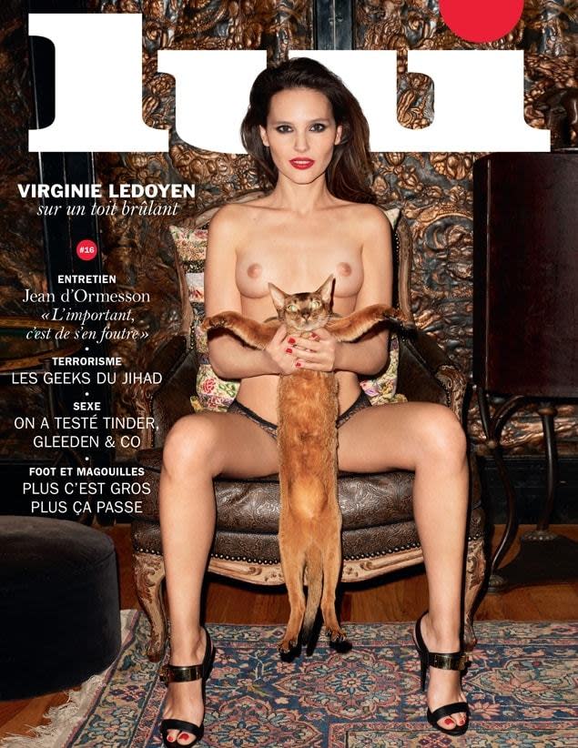 Les stars françaises n’hésitent pas à tomber la chemise aussi : Virginie Ledoyen, covergirl en Mars 2015 a su sans aucun doute attirer l’attention. 