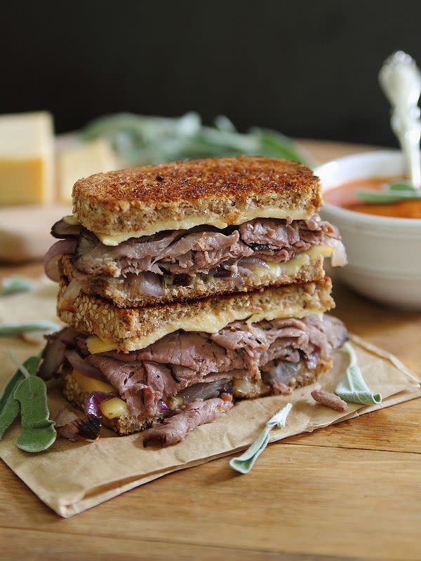 Roast Beef and Smoked Gouda Grilled Cheese