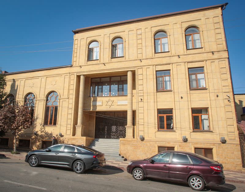 A general view of a synagogue in Derbent