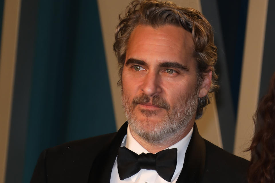 BEVERLY HILLS, CALIFORNIA - FEBRUARY 09:  Joaquin Phoenix attends the 2020 Vanity Fair Oscar Party at Wallis Annenberg Center for the Performing Arts on February 09, 2020 in Beverly Hills, California. (Photo by Toni Anne Barson/WireImage)