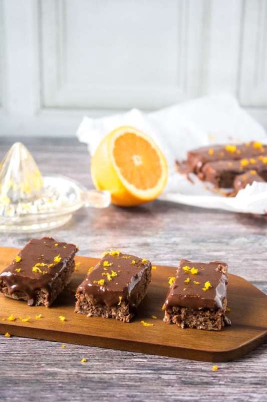 <p>Veggie Desserts</p><p>These vegan chocolate orange oat bars are quick and easy, but full of flavour. The decadent chocolate pairs beautifully with the citrusy orange.</p><p><strong>Get the recipe: <a href="https://veggiedesserts.com/vegan-chocolate-orange-oat-bars/" rel="nofollow noopener" target="_blank" data-ylk="slk:Vegan Chocolate Orange Oat Bars;elm:context_link;itc:0;sec:content-canvas" class="link rapid-noclick-resp"><em>Vegan Chocolate Orange Oat Bars</em></a></strong></p>