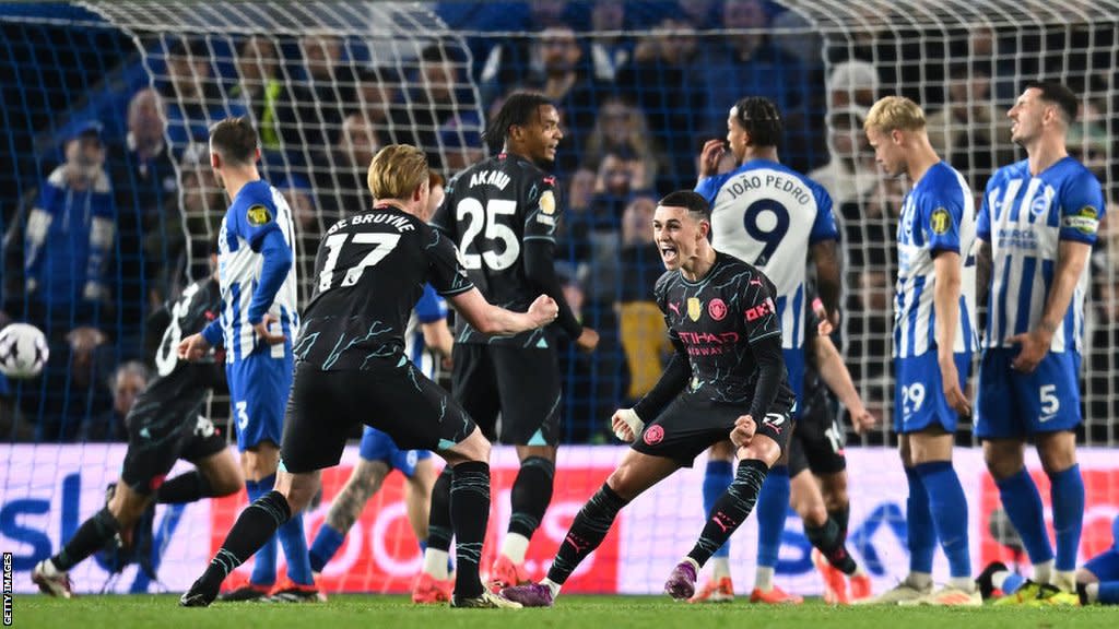 Phil Foden celebrates his goal