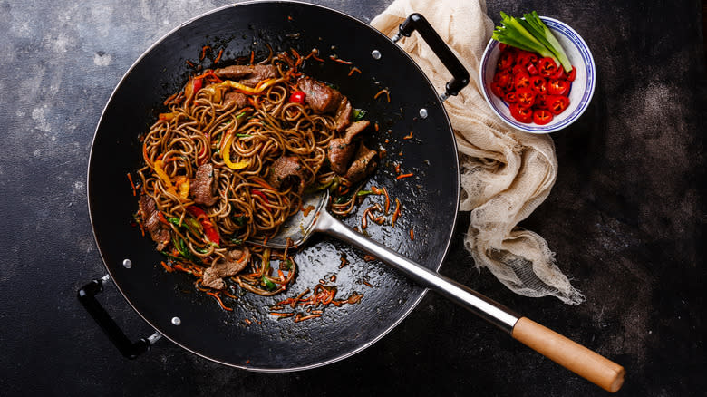 Beef yakisoba stir-fry in wok