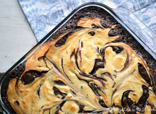 <strong>Get the <a href="http://www.aprettylifeinthesuburbs.com/2011/08/cream-cheese-swirl-brownies-secret.html" target="_hplink">Cream Cheese Swirl Brownies recipe</a> by A Pretty Life </strong> 