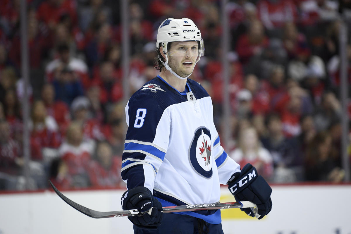 Jacob Trouba back in Jets jersey after weeks asking for trade