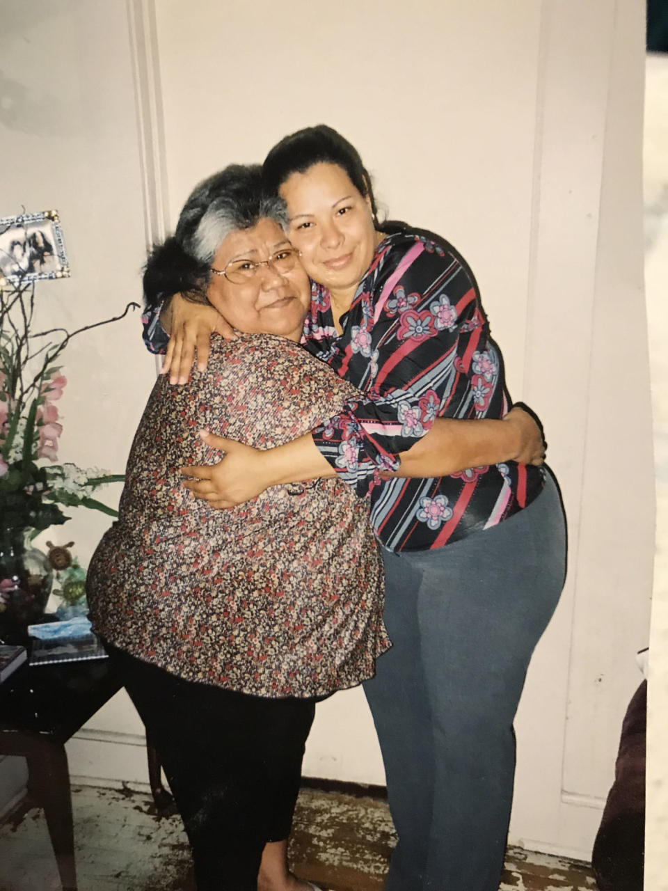 Stacey Monroe's grandmother, Martina, and tía, Mary. (Courtesy Stacey Monroe)