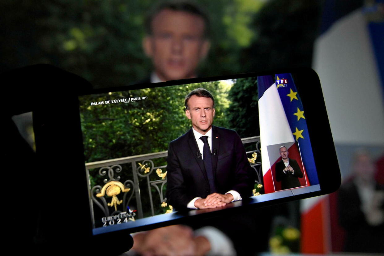 Le président français Emmanuel Macron lors de son allocution télévisée le 9 juin 2024, annonçant la dissolution de l'Assemblée nationale.   - Credit:MOURAD ALLILI/SIPA / SIPA / MOURAD ALLILI/SIPA
