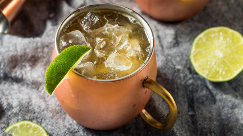 bourbon kentucky mule drink